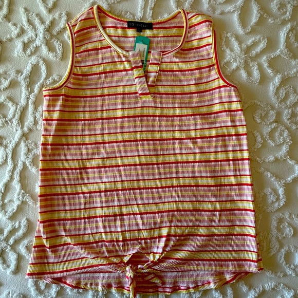 Love Ellie Tops - Love Ellie sleeveless top, tie front, size M, NWT
